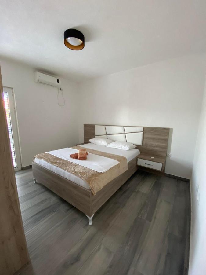 ウルツィニCurani Houseアパートメント エクステリア 写真