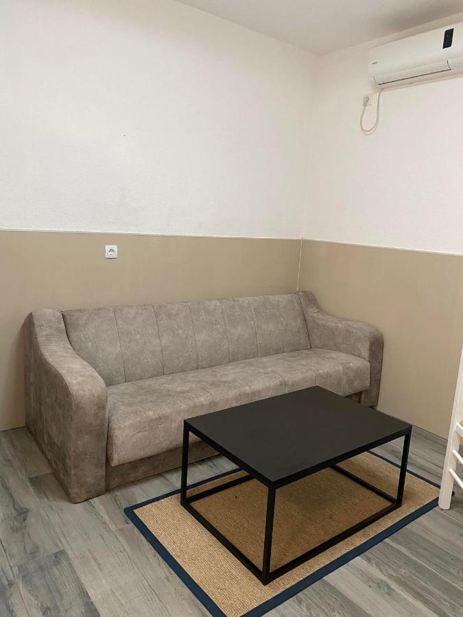 ウルツィニCurani Houseアパートメント エクステリア 写真